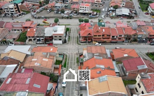 Casa nueva por estrenar en Control Sur ingreso a Baños de Cuenca, Ecuador